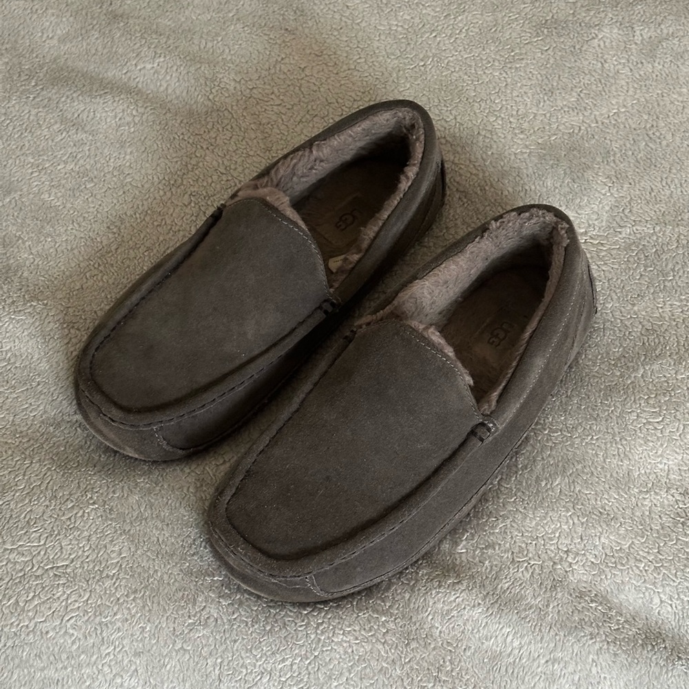 Ugg slippers